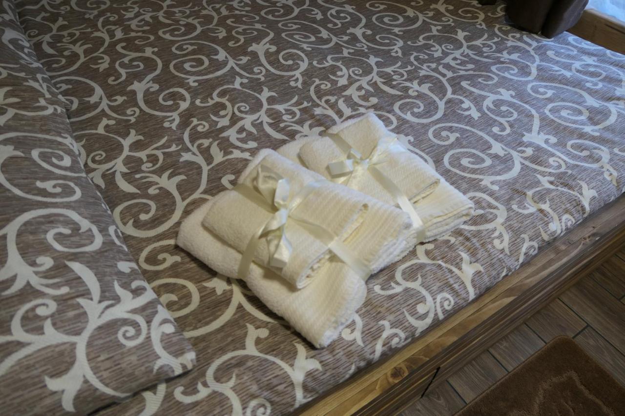 Voyage Tatariv Hotel ภายนอก รูปภาพ