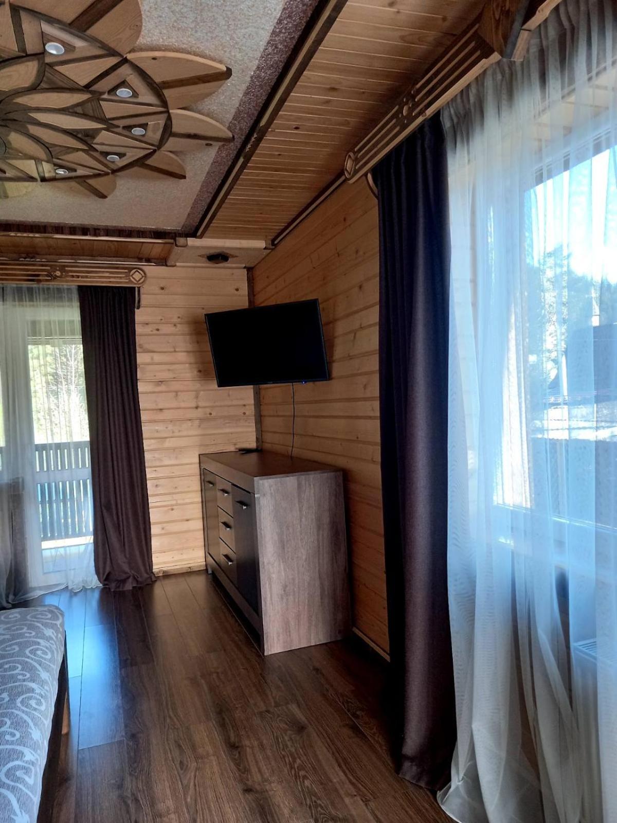 Voyage Tatariv Hotel ภายนอก รูปภาพ
