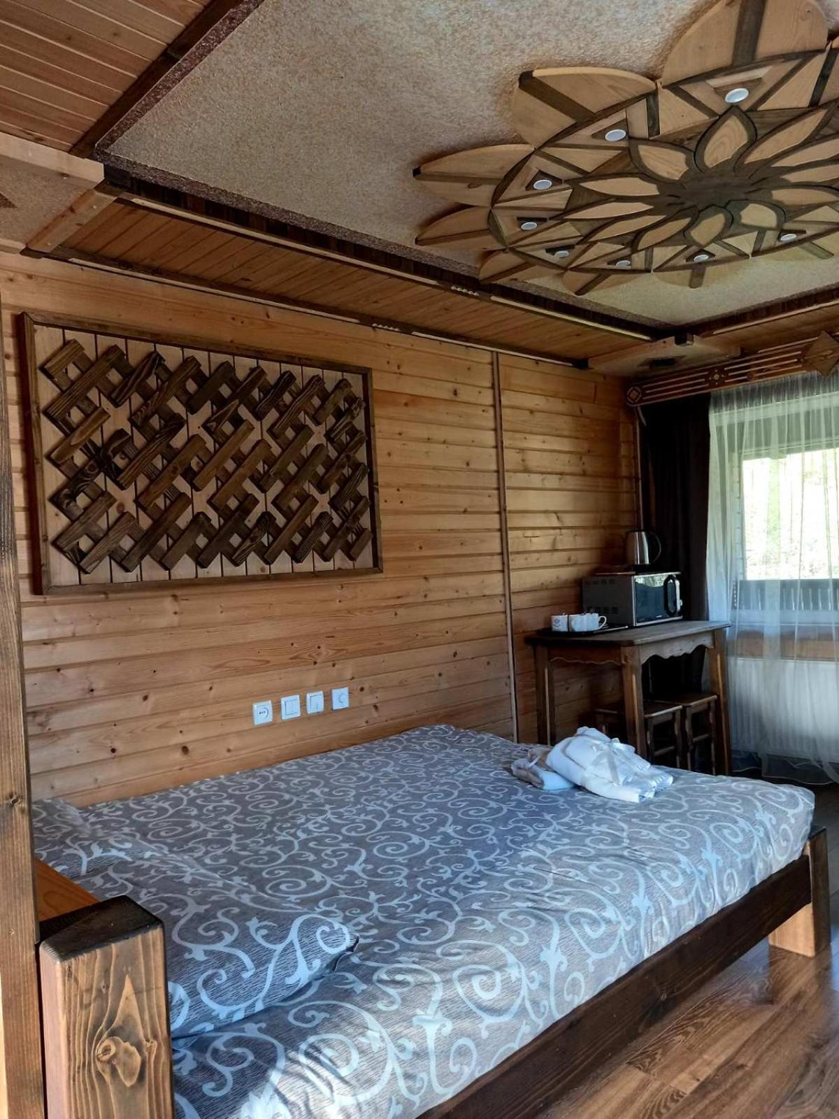 Voyage Tatariv Hotel ภายนอก รูปภาพ